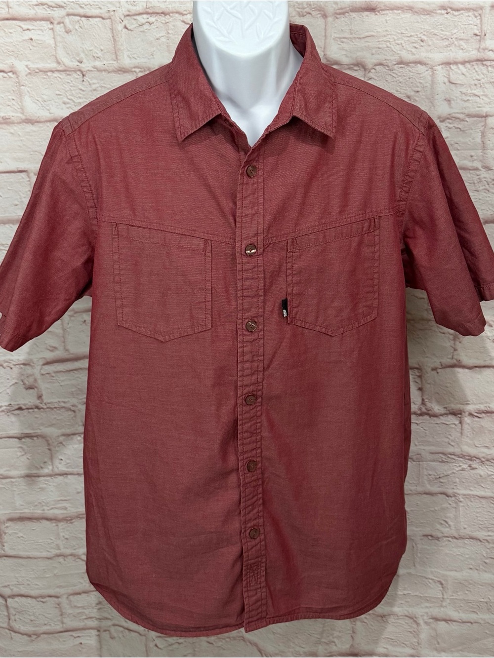 The North Face A1KF Shirt Mens Medium Red Organic Cotton Short Sleeve Button Up